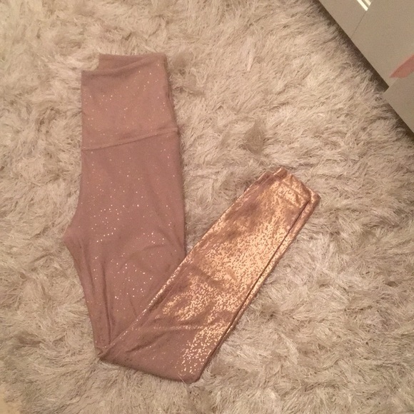 Beyond Yoga small size legging - Picture 2 of 5